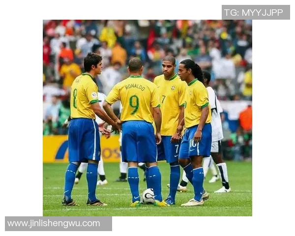 巴西队历年足球明星的辉煌历程与传奇故事回顾