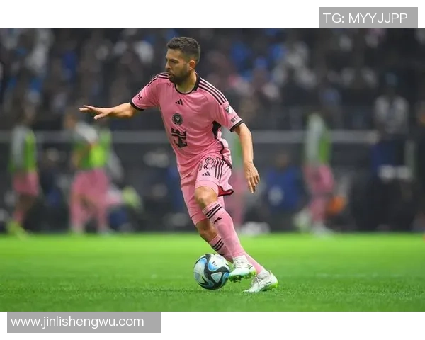 国际足球明星太太的生活与时尚：她们如何在聚光灯下展现自我风采