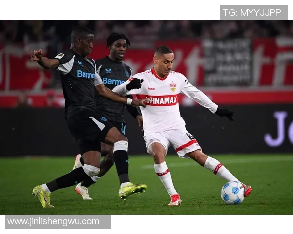 德累斯顿足球明星阵容全解析及其历史成就回顾